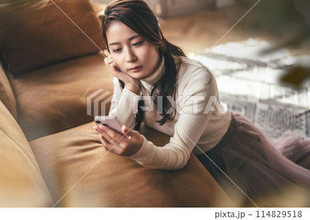 女性ポートレート 114829518