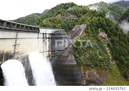 黒部ダム 114835761