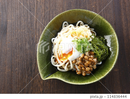 ねばねばぶっかけうどん 114836444