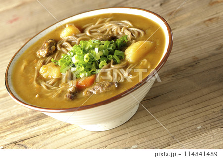 万能葱たっぷりのカレー蕎麦 万能葱たっぷりのカレー蕎麦 114841489