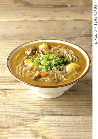 万能葱たっぷりのカレー蕎麦 114841495