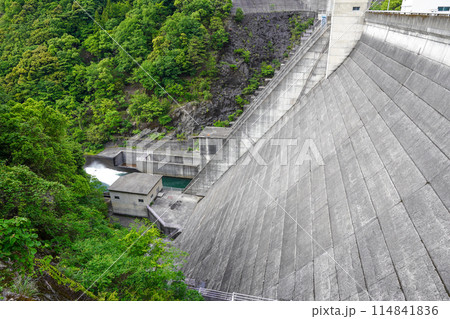 山財ダム(愛媛県) 山財ダム(愛媛県) 114841836