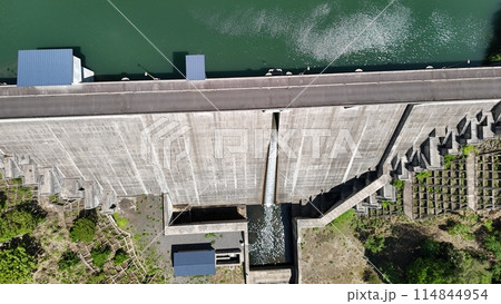 広島県竹原市_貯水率100％【仁賀ダム】ドローン空撮_NIK_No33 114844954