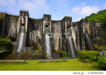 豊稔池堰堤（豊稔池ダム・香川県） 114846400