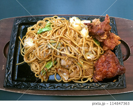 チャイニーズチキンやきそば チャイニーズチキン焼きそば チャイニーズチキンやきそば チャイニーズチキン焼きそば 114847363