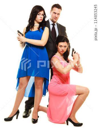 Secret investigation with two women and one man Secret investigation with two women and one man 114853245