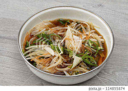真鯵 小アジ 豆アジ 南蛮寺けのたれ 野菜をつける 真鯵 小アジ 豆アジ 南蛮寺けのたれ 野菜をつける 114855874