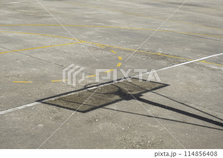 Detail of basketball court, street sport 114856408