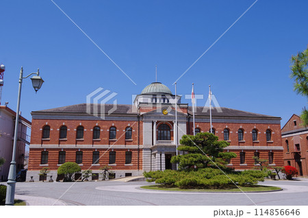 広島県にある呉地方総監部（旧呉鎮守府） 114856646