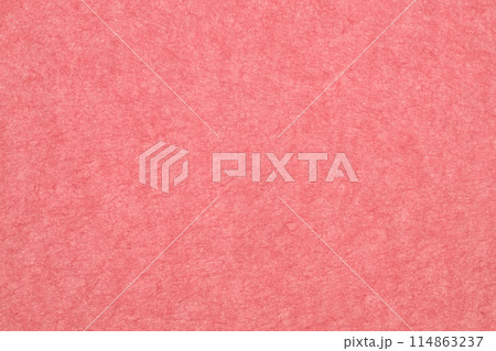 和紙の背景素材(イチゴ色・無地) 和紙の背景素材(イチゴ色・無地) 114863237