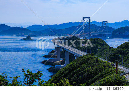 道の駅うすしおの仮設店舗から見た鳴門海峡　淡路島と四国を結ぶ大鳴門橋⑪ 114863494
