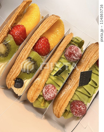 色とりどりのスイーツ 色とりどりのスイーツ 114863716