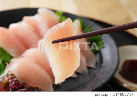 びんちょうまぐろのお刺身 びんちょうまぐろのお刺身 114863717