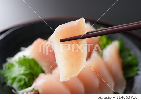 びんちょうまぐろのお刺身 びんちょうまぐろのお刺身 114863718