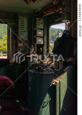 大井川鉄道・電気機関車 E10形の運転席 大井川鉄道・電気機関車 E10形の運転席 114864999