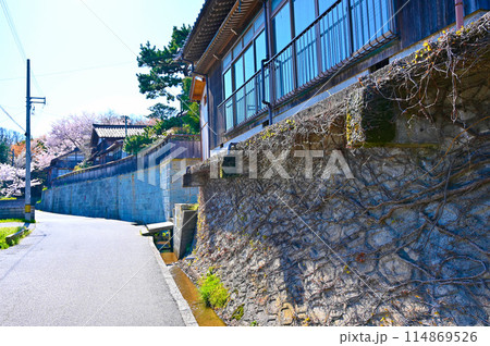 加賀橋立 北前船主集落 サファイアストリートの町並み 加賀市 加賀橋立 北前船主集落 サファイアストリートの町並み 加賀市 114869526