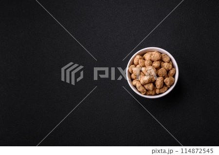 Dry soybean meat pellets, diet food for vegan and vegetarian cuisine 114872545