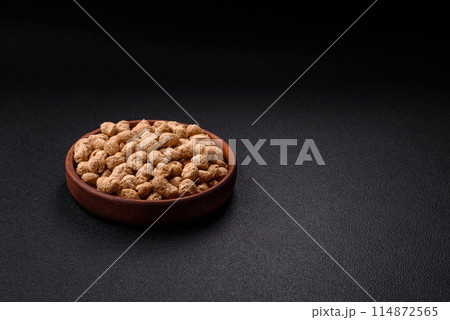 Dry soybean meat pellets, diet food for vegan and vegetarian cuisine Dry soybean meat pellets, diet food for vegan and vegetarian cuisine 114872565