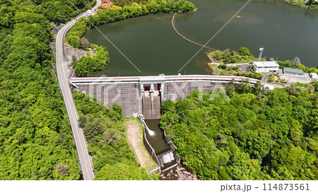 広島県東広島市_新緑【椋梨ダム】ドローン空撮_MUK_No03 広島県東広島市_新緑【椋梨ダム】ドローン空撮_MUK_No03 114873561