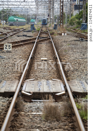 鶴見線の線路 114874411