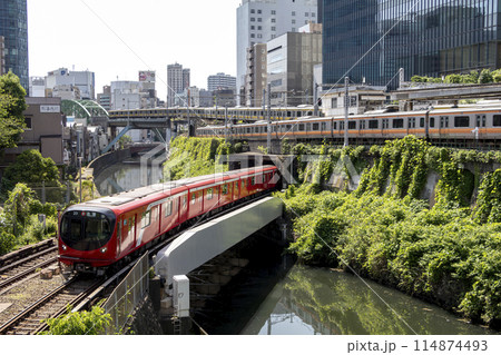 お茶の水付近の立体交差 114874493
