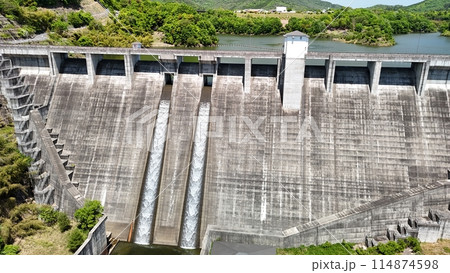 広島県東広島市_新緑_貯水率100％【福富ダム】ドローン空撮_FKT_No02 114874598