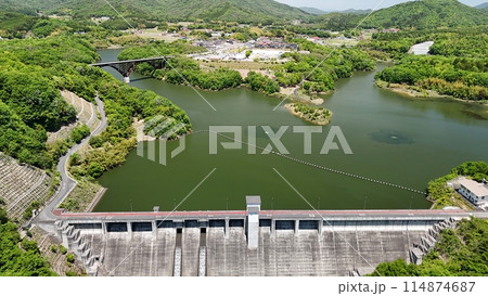 広島県東広島市_新緑_貯水率100%【福富ダム】ドローン空撮_FKT_No10 広島県東広島市_新緑_貯水率100%【福富ダム】ドローン空撮_FKT_No10 114874687