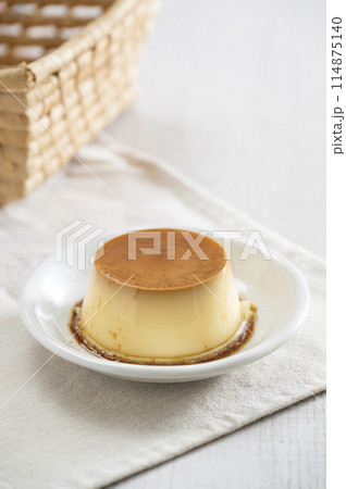 カスタードプリン 114875140
