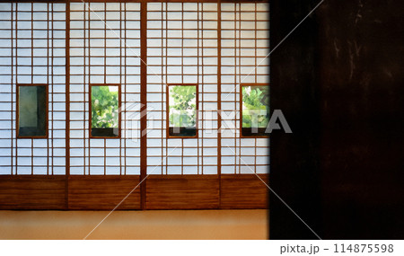 和室イメージ水彩画／日本家屋・古民家の障子戸 114875598