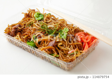 テイクアウトの焼きそば 114879754