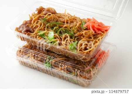 テイクアウトの焼きそば テイクアウトの焼きそば 114879757