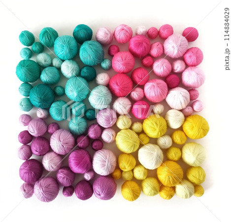 White background. Colored thread, balls of yarn.の写真素材 [114884029] - PIXTA