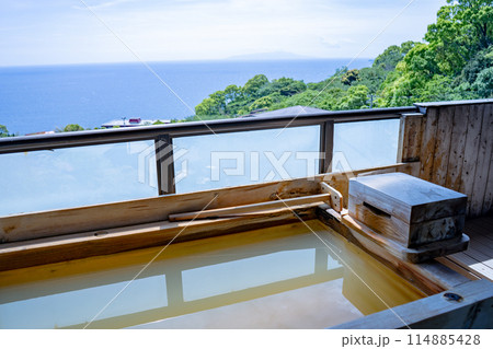 温泉 露天風呂 お風呂 旅館 温泉 露天風呂 お風呂 旅館 114885428