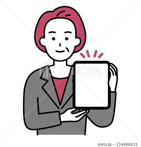 タブレットを持って説明する中年のスーツの女性 114886833