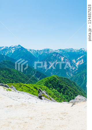 夏の燕岳登山(北燕岳~燕岳:槍ヶ岳・笠ヶ岳・双六岳方面の眺め) 夏の燕岳登山(北燕岳~燕岳:槍ヶ岳・笠ヶ岳・双六岳方面の眺め) 114887828
