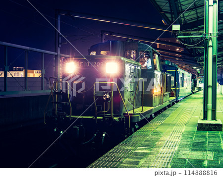 平成筑豊鉄道を測定するマヤ34高速軌道測定車 平成筑豊鉄道を測定するマヤ34高速軌道測定車 114888816
