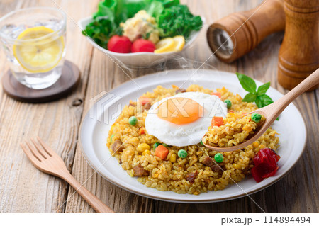 ドライカレー カレーピラフ 114894494