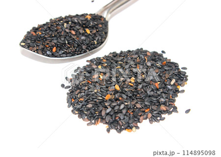 A picture of black Sesame Seeds isolated on white background 114895098