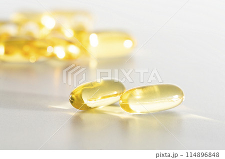 Vitamin D, omega 3, omega 6, Food supplement oil filled fish oil, vitamin A, vitamin E, flaxseed oil.	 114896848