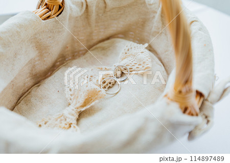 リングピロー 結婚指輪 114897489