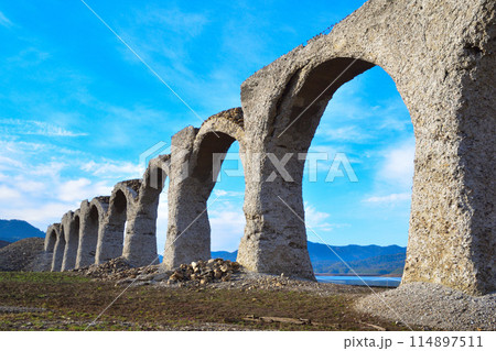 旧国鉄士幌線 タウシュベツ川橋梁 旧国鉄士幌線 タウシュベツ川橋梁 114897511