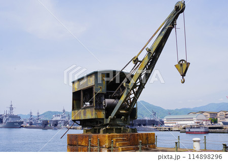 広島県呉市アレイからすこじまのクレーン 114898296