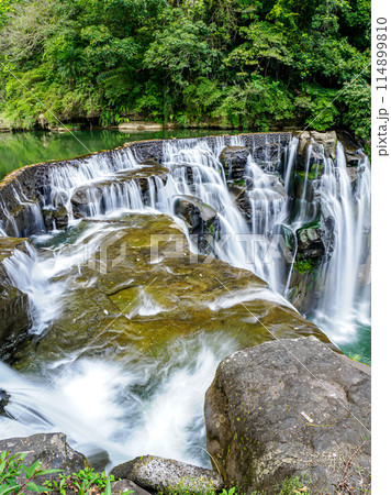 台湾十分の滝　 114899810