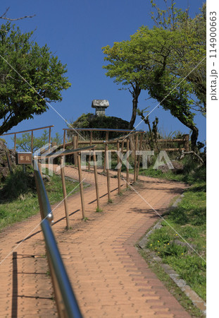 鶴見岳山上、山頂間近 鶴見岳山上、山頂間近 114900663