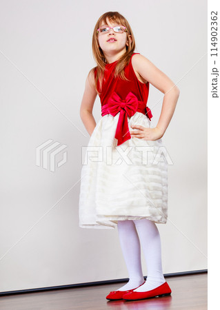 Girl in beauty princess dress 114902362