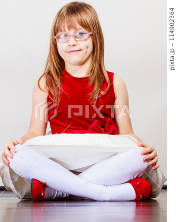 Girl in beauty princess dress 114902364