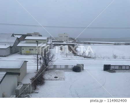 北海道浦河町の雪景色 冬の風景 114902400