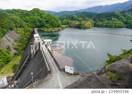 玉川ダム(愛媛県) 玉川ダム(愛媛県) 114903198