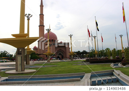 ピンクモスク　プトラジャヤ　クアラルンプール、マレーシア 114903486