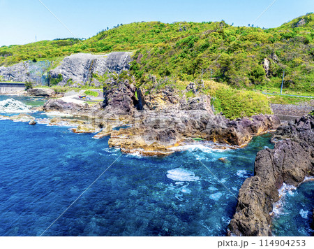 弁慶のはさみ岩（新潟県佐渡市） 114904253